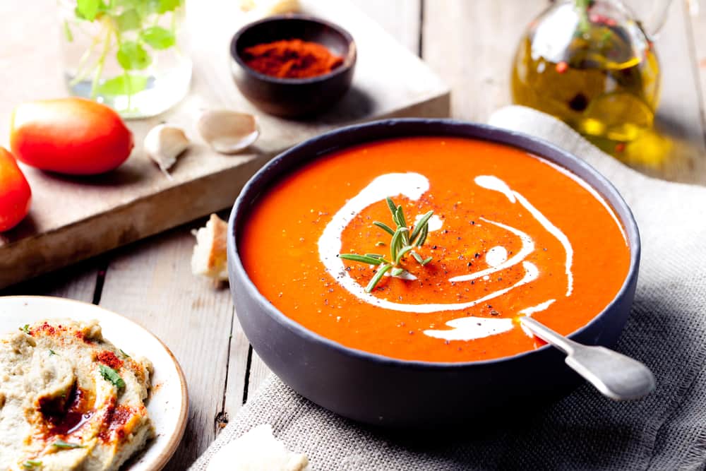 Roasted Garlic And Tomato Soup